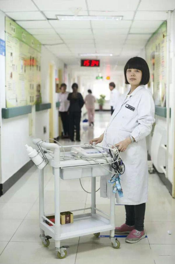 待孕期间坚持工作的医生，她是“美的医生妈妈”!