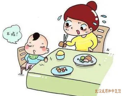 武汉李家发老中医:小儿厌食症吃一点就饱胃胀满大便不成形睡觉不安稳怎么调理好?