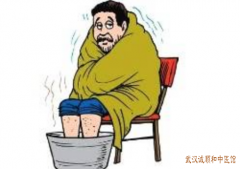 武汉骨伤疼痛科治疗专家熊勇教授:两腿发凉总感觉怕冷是怎么回事?