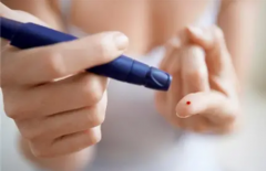 老中医药专家：糖尿病血糖不稳定忽高忽低靠中医可以调理控制吗?