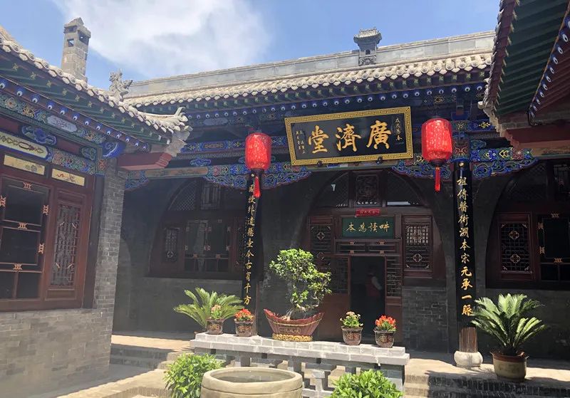 武汉广慈中医门诊部:引发不孕的元凶之一,多囊卵巢综合征